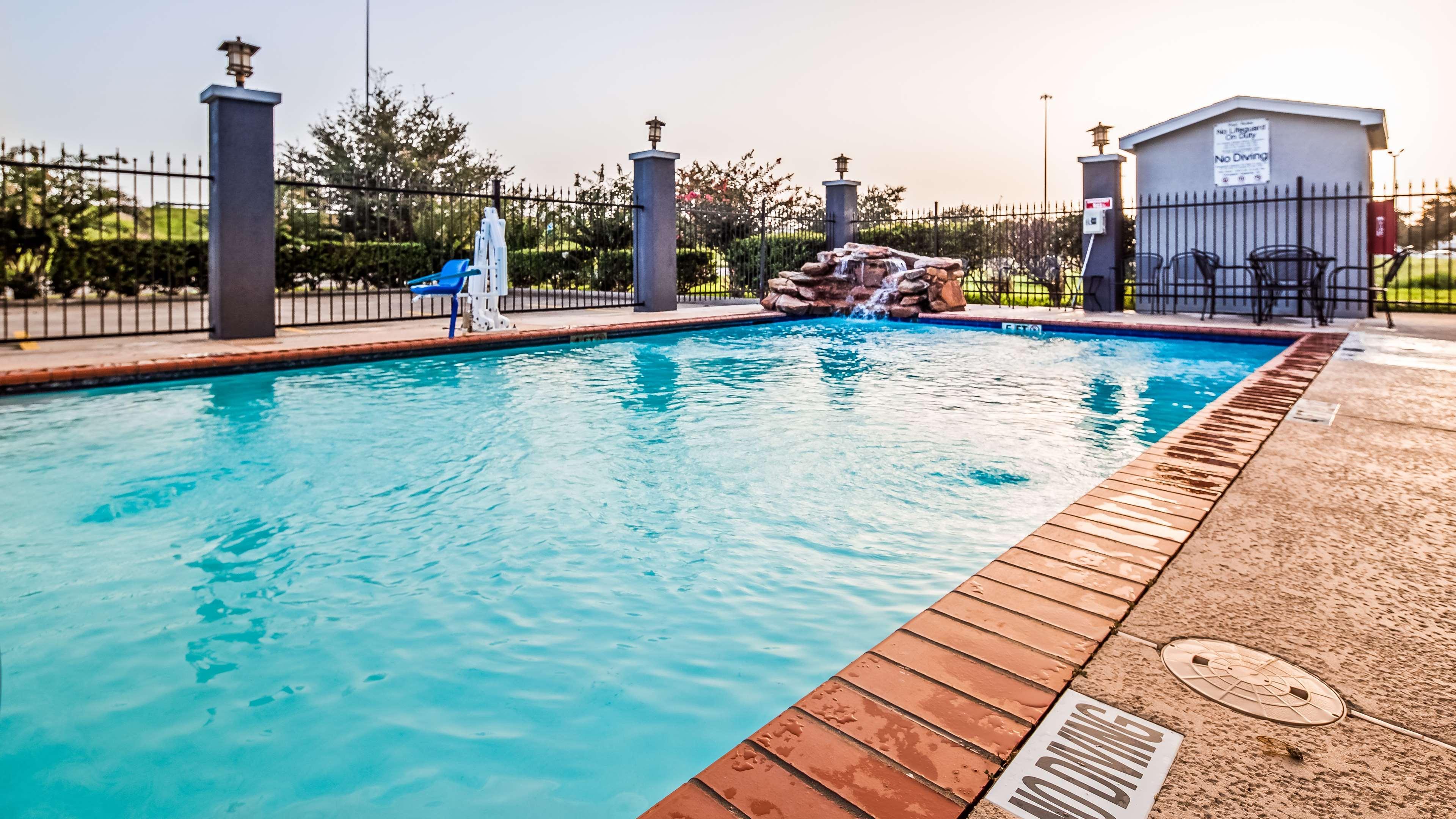 Surestay Plus By Best Western Texas City I-45 Ngoại thất bức ảnh