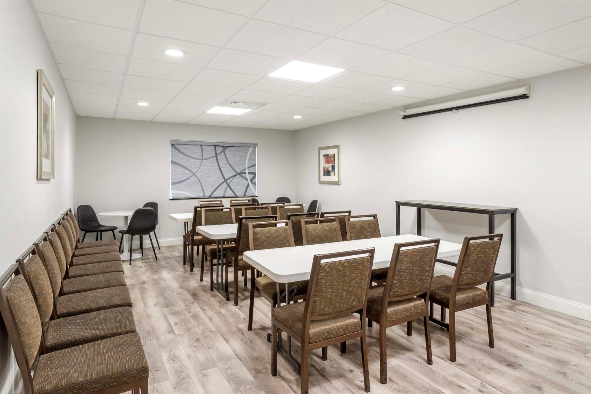 Surestay Plus By Best Western Texas City I-45 Ngoại thất bức ảnh